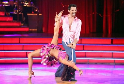 Melissa Rycroft and Tony Dovolani perform during Week 3 of ‘Dancing With The Stars: All-Stars,’ Oct. 8, 2012