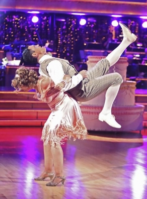 Kirstie Alley and Maksim Chmerkovskiy take on the Charleston during Week 4 of ‘Dancing with the Stars: All-Stars,’ Oct. 16, 2012