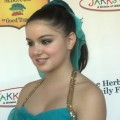 Modern Family’s Ariel Winter Reveals Sarah Hyland’s Haley Is Coming Home From College
