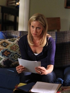 Jessy Schram in ABC’s ‘Last Resort’