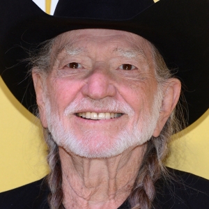 2012 CMA Awards Willie Nelson Talks Being Honored With Lifetime Achievement Award
