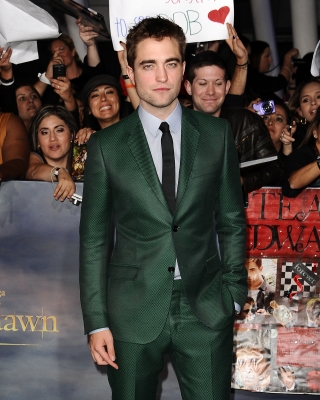 Robert Pattinson attends the premiere of ‘The Twilight Saga: Breaking Dawn - Part 2’ at Nokia Theatre L.A. Live on November 12, 2012 in Los Angeles