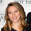 Scarlett Johansson poses at the ‘Cat On A Hot Tin Roof’ Broadway cast photocall at Sardi’s in New York City on November 27, 2012 