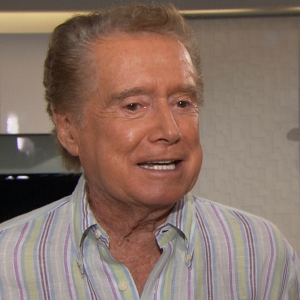 Regis Philbin Impressed By The Women Of Hot In Cleveland
