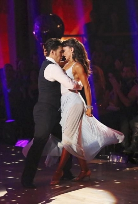 aApolo Anton Ohno and Karina Smirnoff perform on the ‘Dancing with the Stars: All-Stars’ Season finale, Nov. 27, 2012
