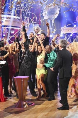 Tony and Melissa celebrate victory on ‘Dancing with the Stars: All-Stars,’ Nov. 27, 2012