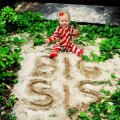 Jessica Simpson announces second pregnancy on Twitter (December 25, 2012)