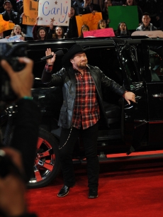 Tate Stevens arrives at ‘The X Factor’ Season 2 finale, Dec. 20, 2012
