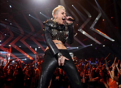 Miley Cyrus performs onstage during ‘VH1 Divas’ 2012 at The Shrine Auditorium on December 16, 2012 in Los Angeles