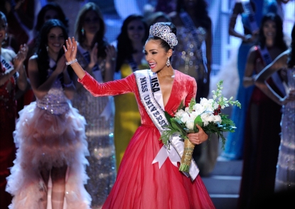 Olivia Culpo, waves after being named the 2012 Miss Universe during the 2012 Miss Universe Pageant at Planet Hollywood Resort & Casino on December 19, 2012 in Las Vegas