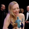 Amanda Seyfried has a moment at the 19th Annual Screen Actors Guild Awards at The Shrine Auditorium on January 27, 2013 in Los Angeles, California. (Photo by WireImage)