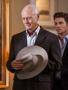 Larry Hagman and Josh Henderson in ‘Dallas’
