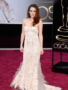 Kristen Stewart arrives at the Oscars on February 24, 2013 in Hollywood, Calif.