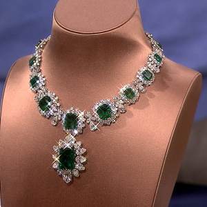 Elizabeth Taylor’s Bvlgari Jewels Revealed
