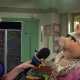 How Does Miss Piggy Feel About Ricky Gervais & Tina Fey Joining The Muppet Movie Sequel?