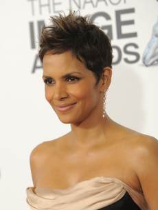 Halle Berry NAACP 2013
