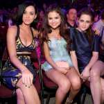 Katy Perry - Selena Gomez - Kristen Stewart KCA 2013