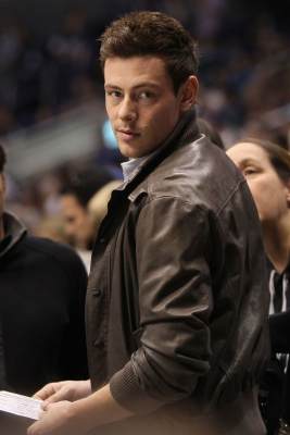 Cory Monteith attends the NHL game between the Vancouver Canucks and the Los Angeles Kings at Staples Center on March 23, 2013 in Los Angeles