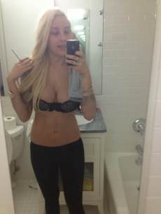 Amanda Bynes shows off her body in just a bra on April 30, 2013 