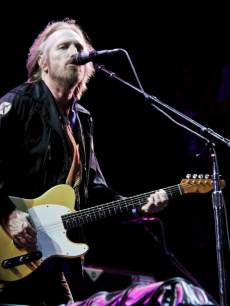 Tom Petty of Tom Petty & the Heartbreakers performs during the 2013 Hangout Music Festival on May 18, 2013 in Gulf Shores, Alabama