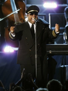 Cee-Lo of the group Gnarls Barkley performs 'Crazy'