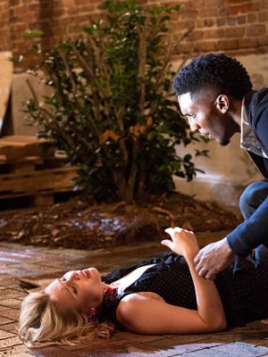 Leah Pipes as Cami and Yusuf Gatewood as Vincent