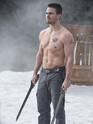 ‘Arrow’ Season 3: Scenes From ‘The Climb’ (Arrow Takes On Ra’s Al Ghul!)