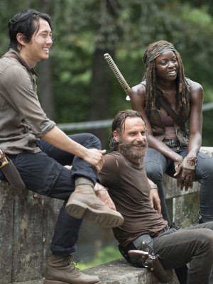 The cast on 'The Walking Dead' set