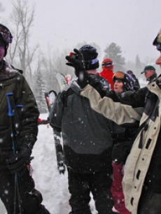 It's trouble in the snow in Aspen for Rob Morrow & Fisher Stevens