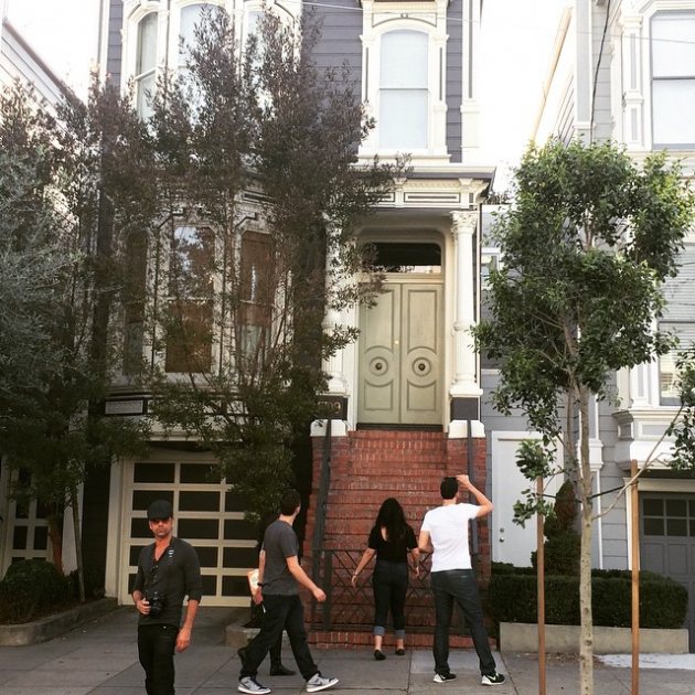 John Stamos posted a photo on Instagram on March 6, 2015 standing in front of the home used to film exterior shots of the TV series ‘Full House’ (Instagram)