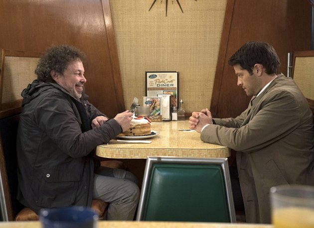 Curtis Armstrong as Metatron and Misha Collins as Castiel in 'Supernatural (The CW)