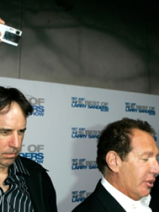 Kevin Nealon snaps a pic of Shandling and Jeffrey Tambor!