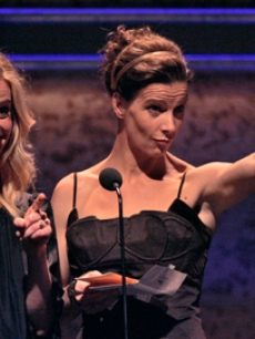 Sarah Paulson & Rachel Griffiths present Outstanding Comedy Series