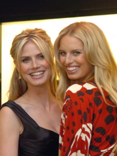 Heidi and fellow Victoria's Secret supermodel Karolina Kurkova