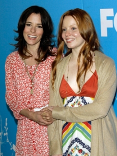 Parker Posey & Lauren Ambrose promote their new show at the upfronts