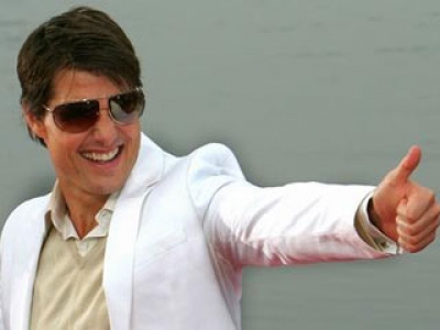 Tom Cruise in Tokyo AP BLURB