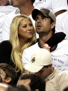 Tennis cutie Anna Kournikova and Enrique Iglesias