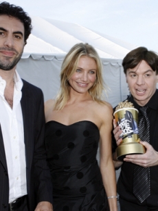 Sacha Baron Cohen, Cameron Diaz, Mike Meyers MTV Movie Awards 07 AP