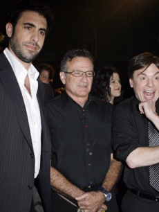 More from backstage it's Sacha, Robin & Mike!