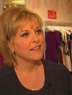 CNN's Nancy Grace announced she's married & pregnant with twins