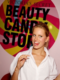 Fellow model Karolina Kurkova helps launch the beauty line