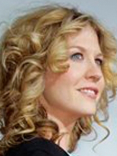 Jenna Elfman AP blurb