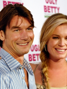 Jerry O'Connell & wife Rebecca Romijn together at the DVD event