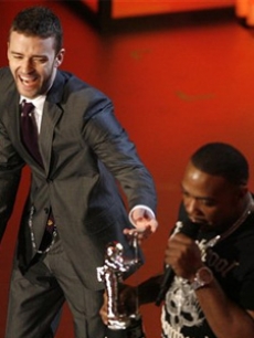 Timbaland and Justin Timberlake perform