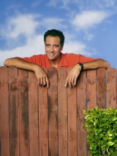 Brad Garrett plays Eddie Stark
