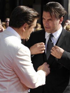 Billy Baldwin gets a quick fix from brother Alec
