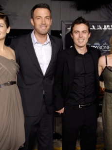 He's joined by Michelle Monaghan, his brother Casey & Amy Ryan