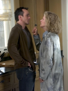 HUFF - Hank Azaria - Blythe Danner 2006 AP
