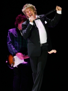 Rod Stewart takes the stage in Zurich, Switzerland