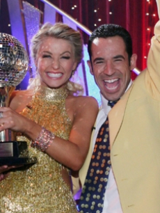 Julianne Hough and Helio Castroneves celebrate winning Season 5 of ‘DWTS’ 
